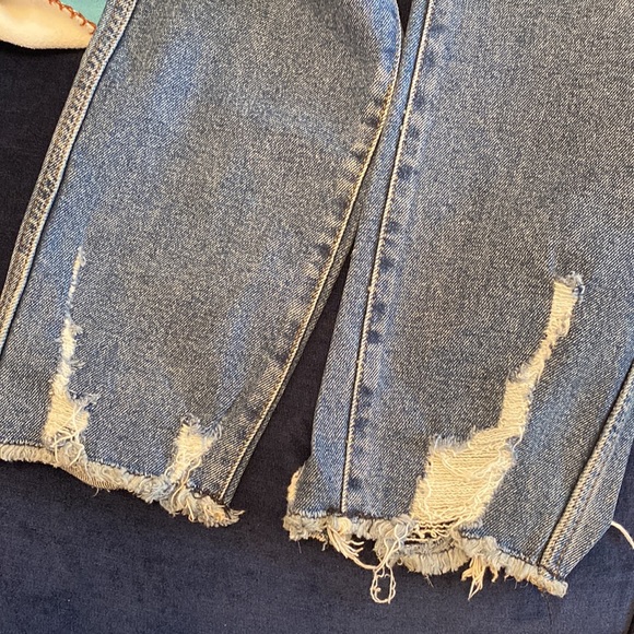 GAP 1969 High Rise Slim Straight Distressed Jeans - Women’s Size 30 - Picture 6 of 7